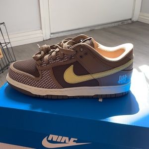 UNDEFEATED x Nike “Dunk vs AF-1”